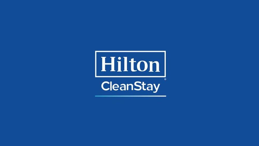 Hampton Inn Des Moines-Airport Bagian luar foto